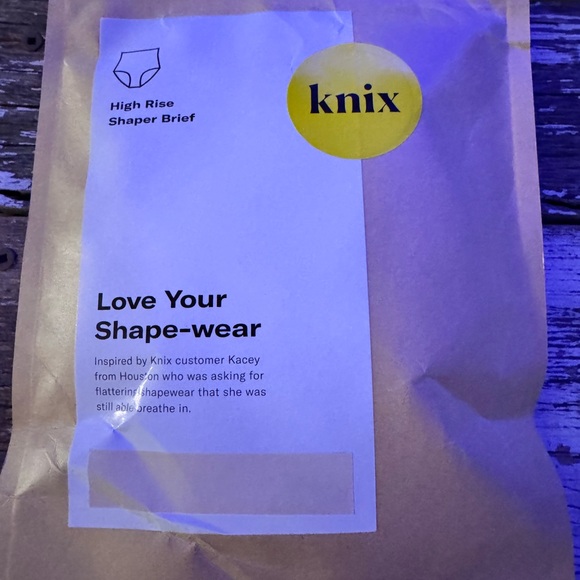 Shaper High Rise Briefs size Medium - Picture 7 of 7